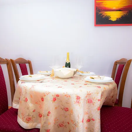 Zlatko Apartamento